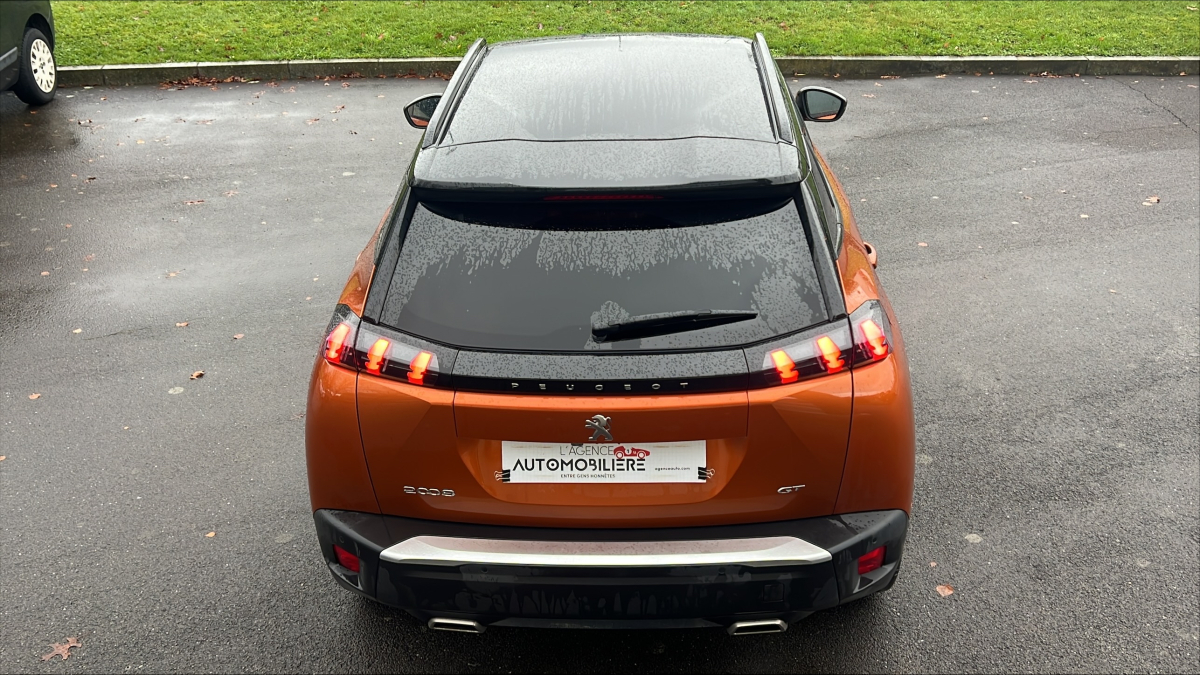 Peugeot 2008 — 8