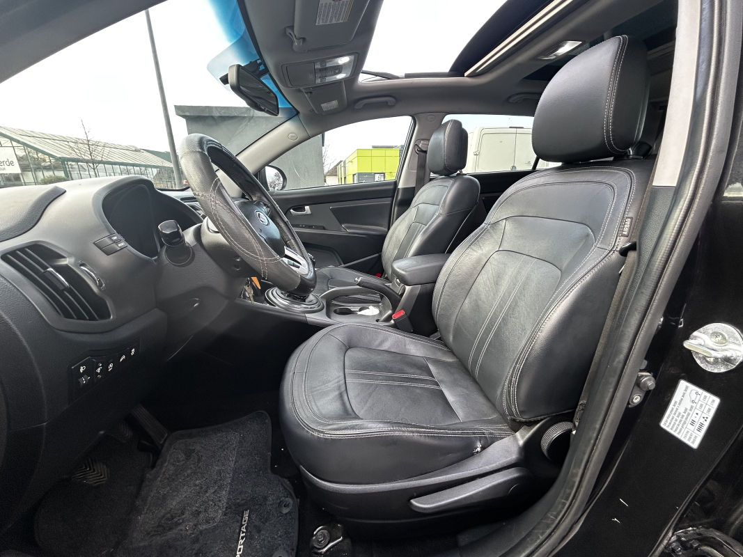 Kia Sportage — 14