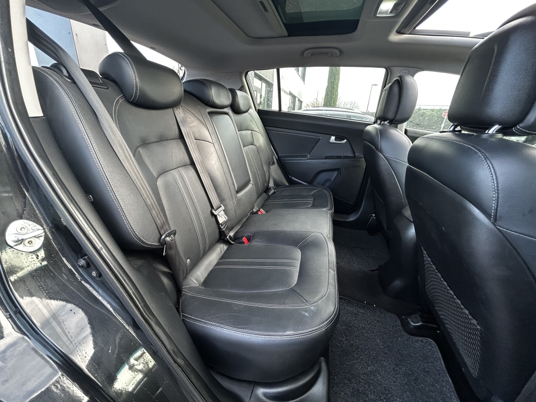 Kia Sportage — 16