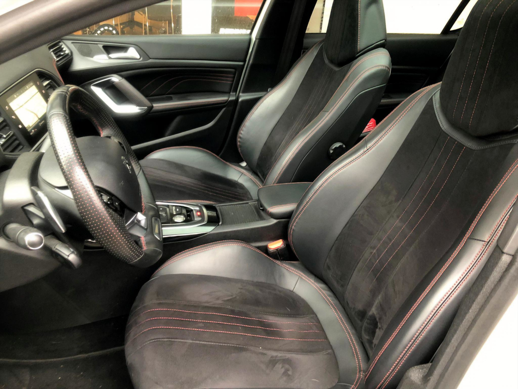 Peugeot 308 — 9