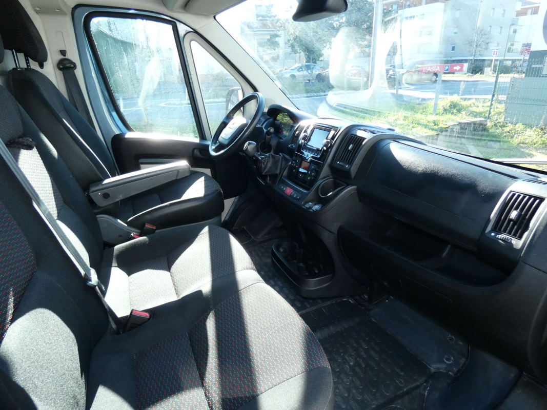 Peugeot Boxer — 15