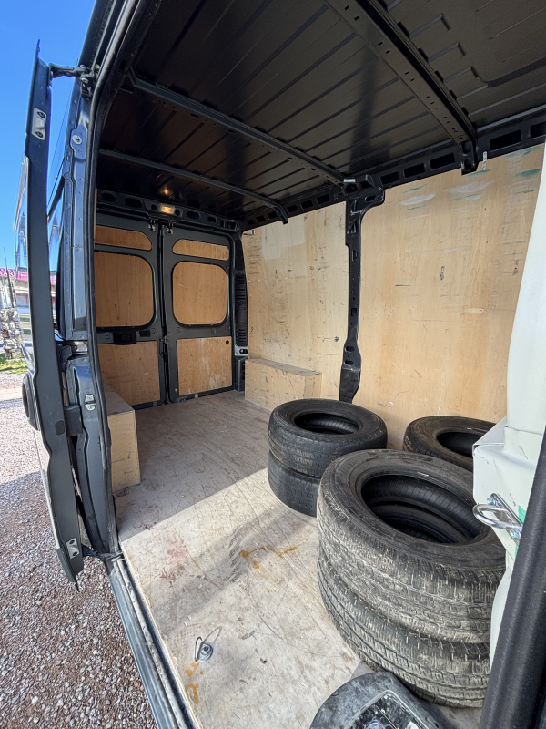 Peugeot Boxer — 18