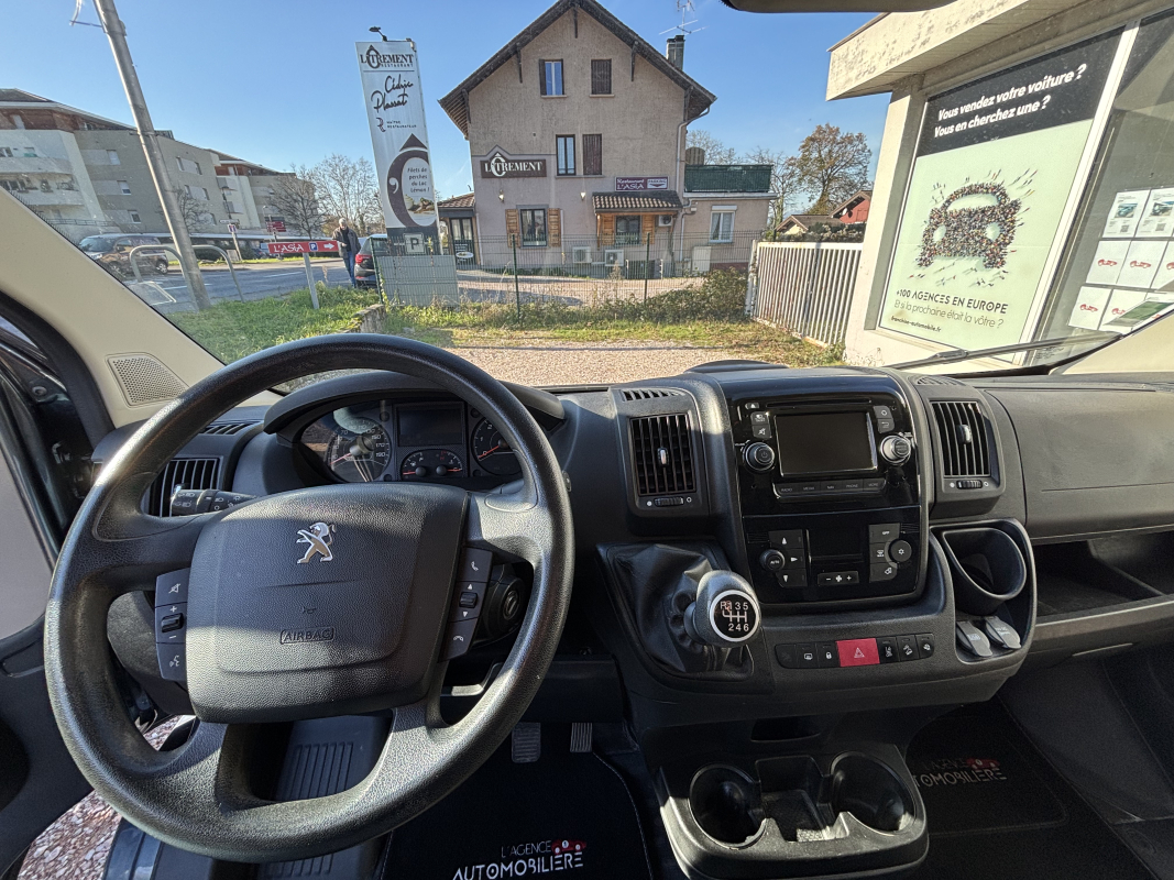 Peugeot Boxer — 12