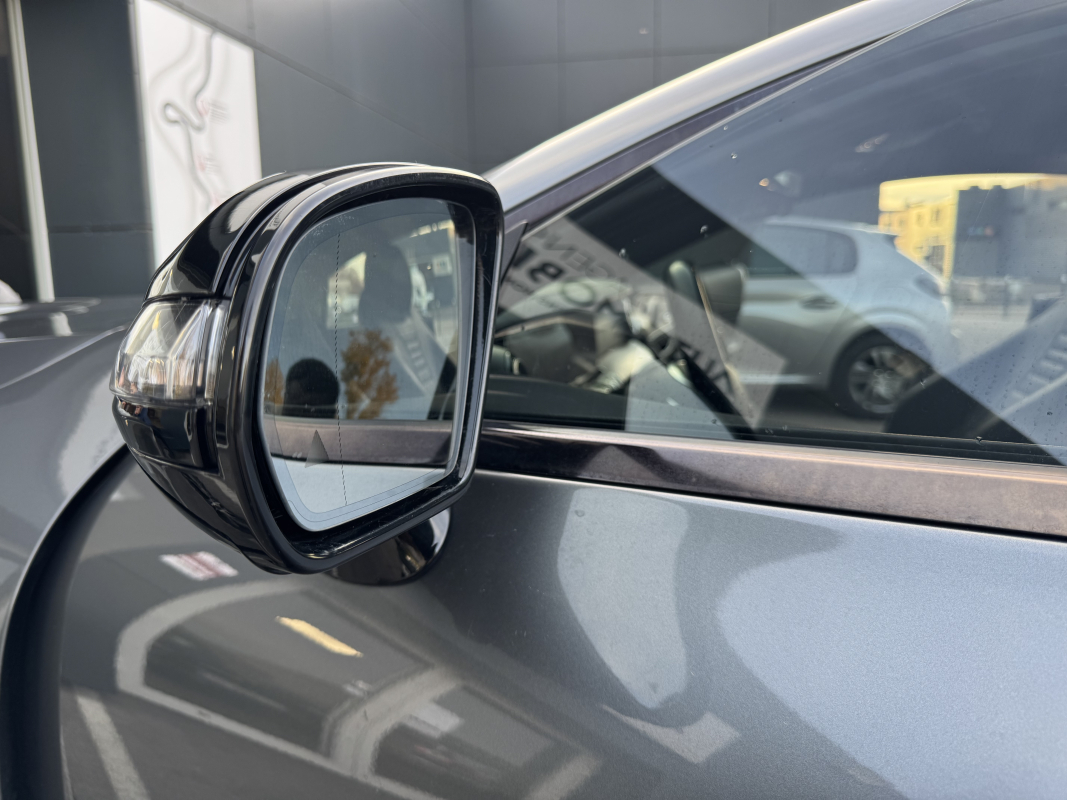 Mercedes Classe E — 18
