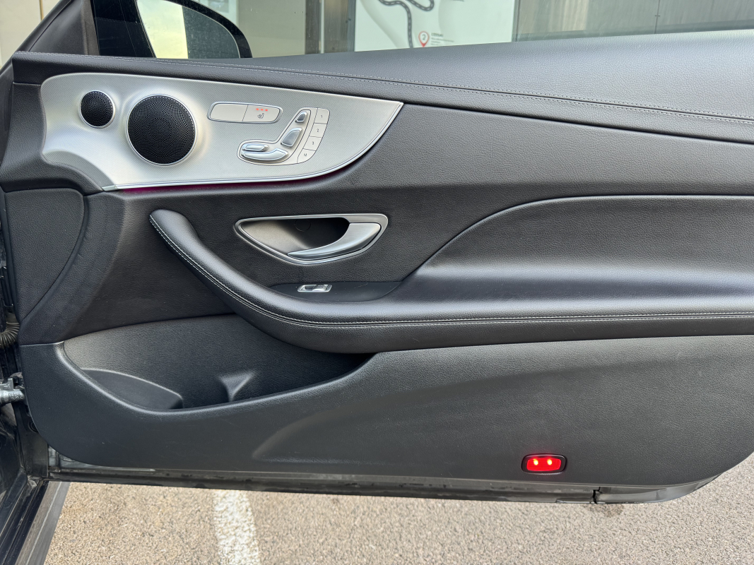 Mercedes Classe E — 21