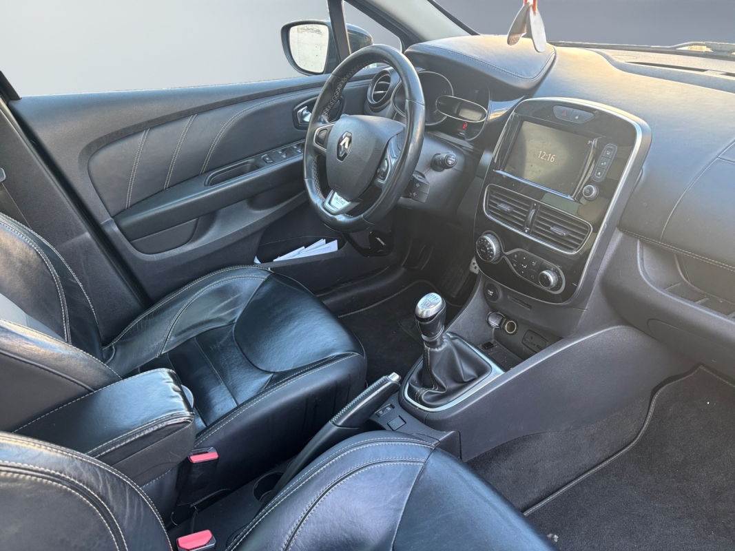 Renault Clio — 9