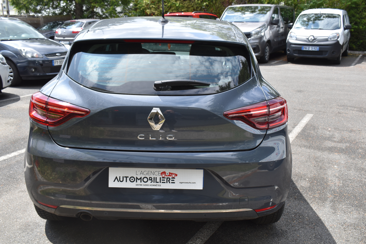 Renault Clio — 6
