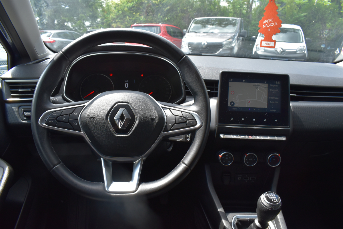 Renault Clio — 11