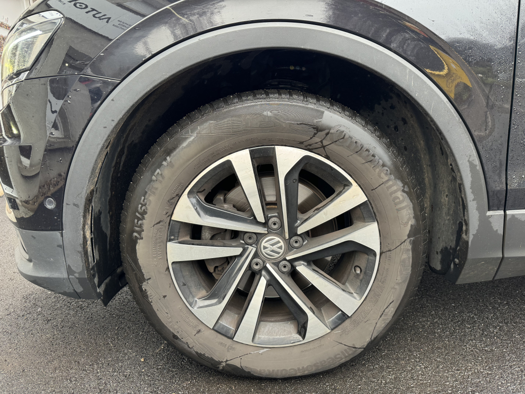 Volkswagen Tiguan — 8