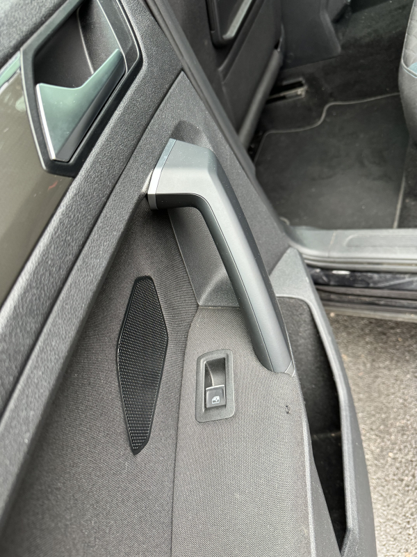 Volkswagen Tiguan — 18