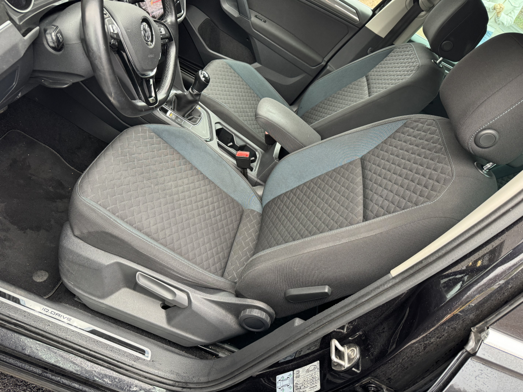 Volkswagen Tiguan — 15