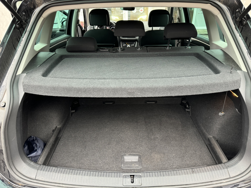 Volkswagen Tiguan — 20