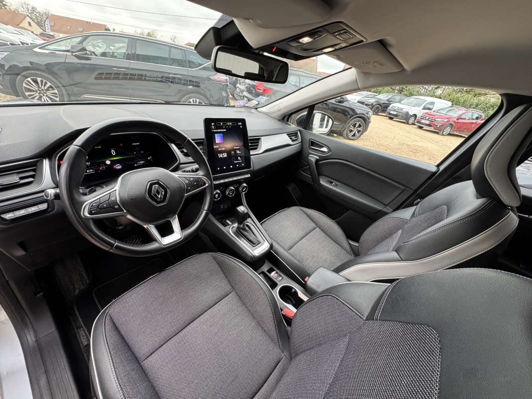 Renault Captur — 10