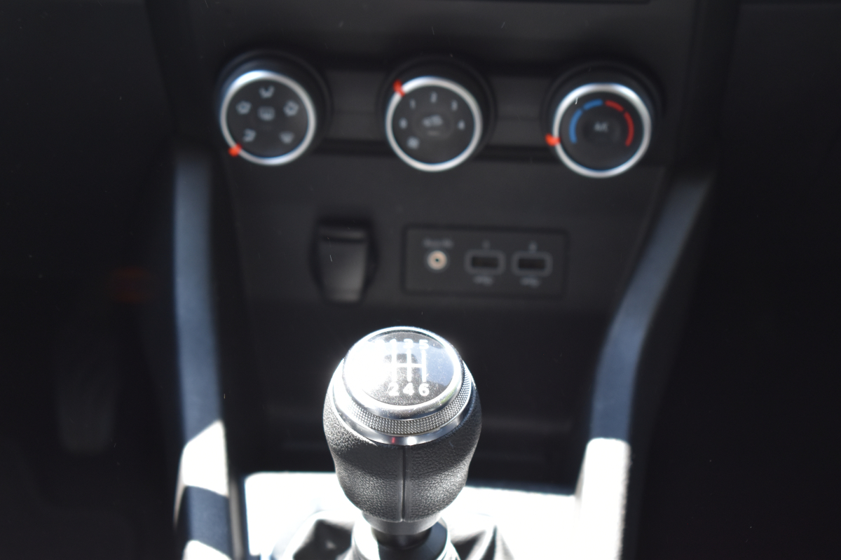 Renault Clio — 12