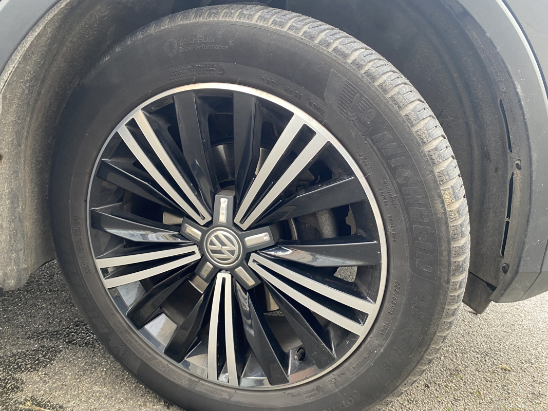 Volkswagen Tiguan — 38