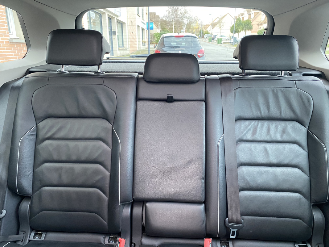 Volkswagen Tiguan — 22