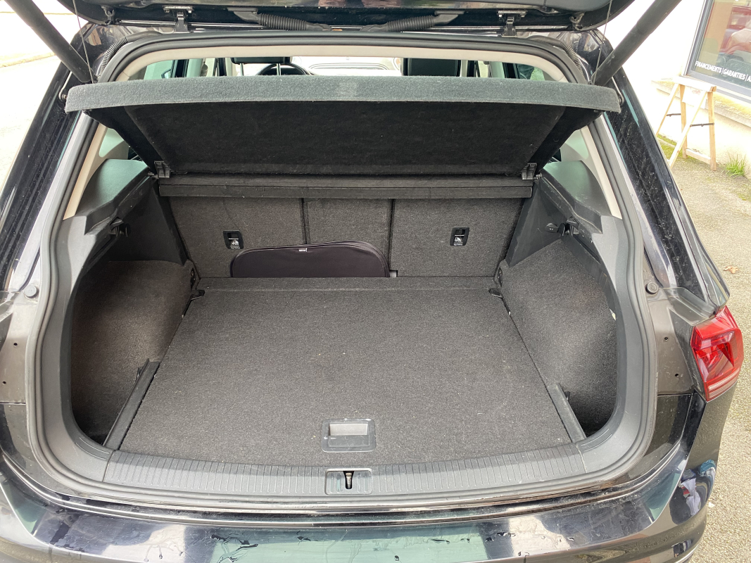 Volkswagen Tiguan — 19