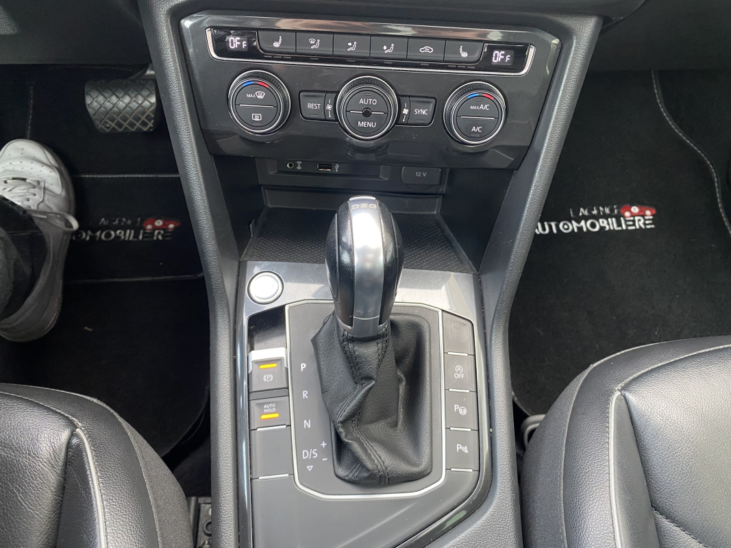 Volkswagen Tiguan — 17