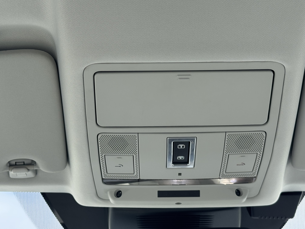 Land Rover Discovery Sport — 32