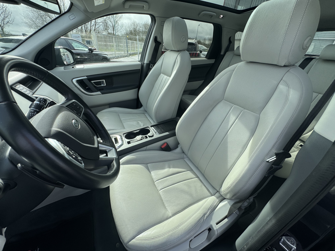 Land Rover Discovery Sport — 17