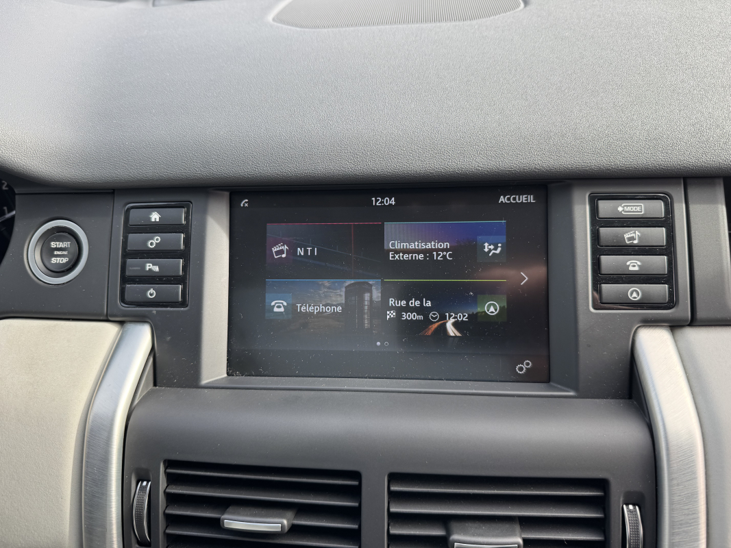 Land Rover Discovery Sport — 22