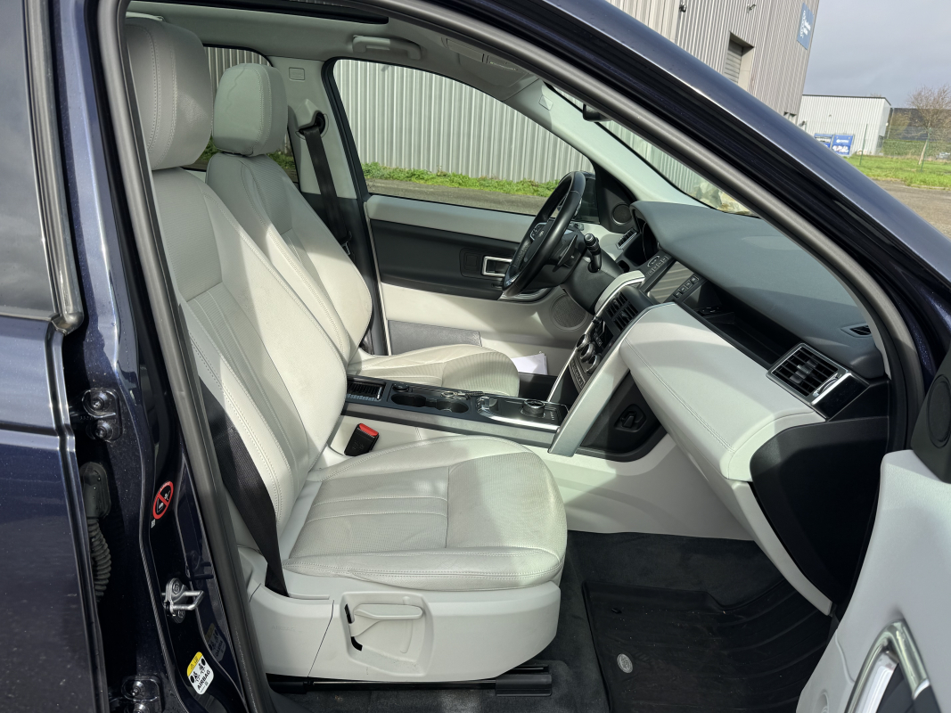 Land Rover Discovery Sport — 25