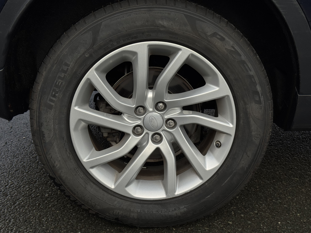 Land Rover Discovery Sport — 37