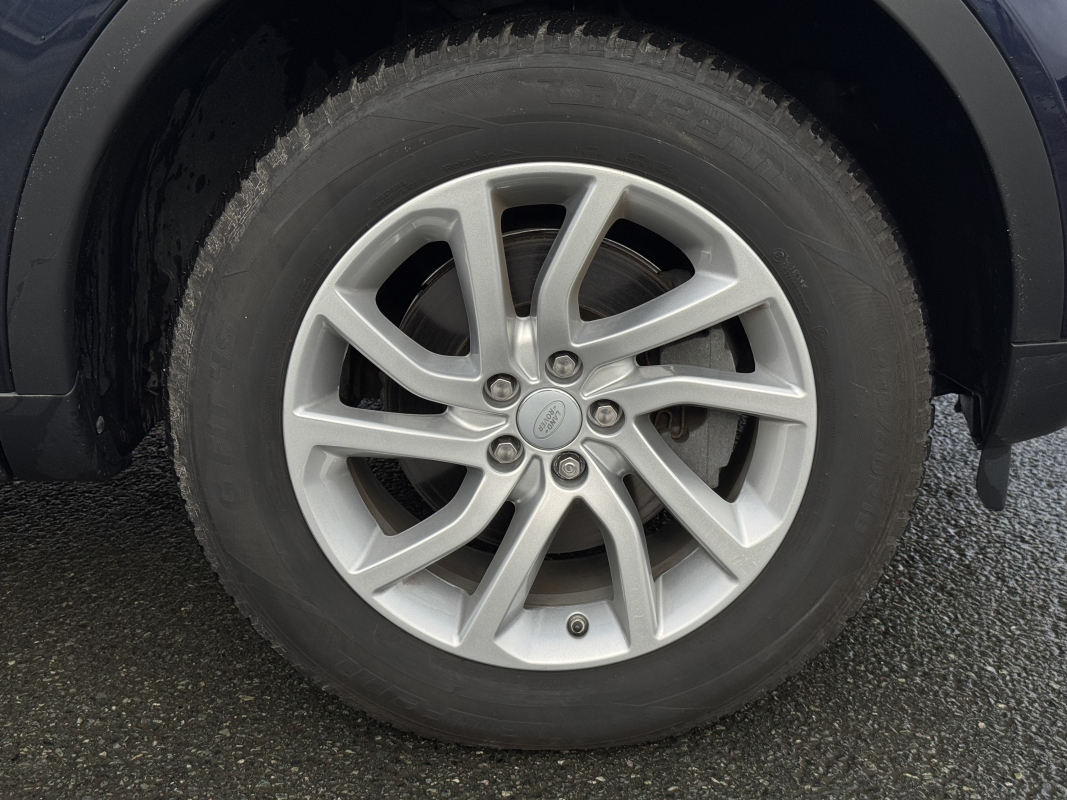 Land Rover Discovery Sport — 34