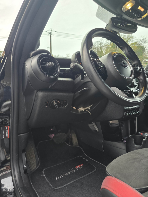 Mini Cooper — 32