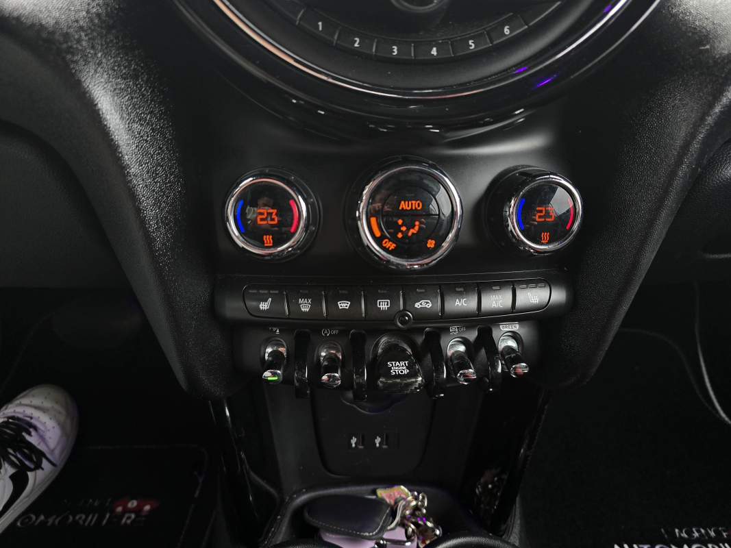 Mini Cooper — 26