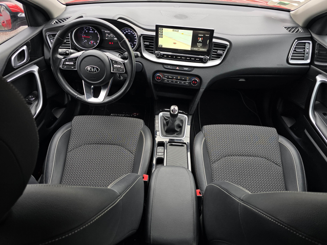 Kia Xceed — 12