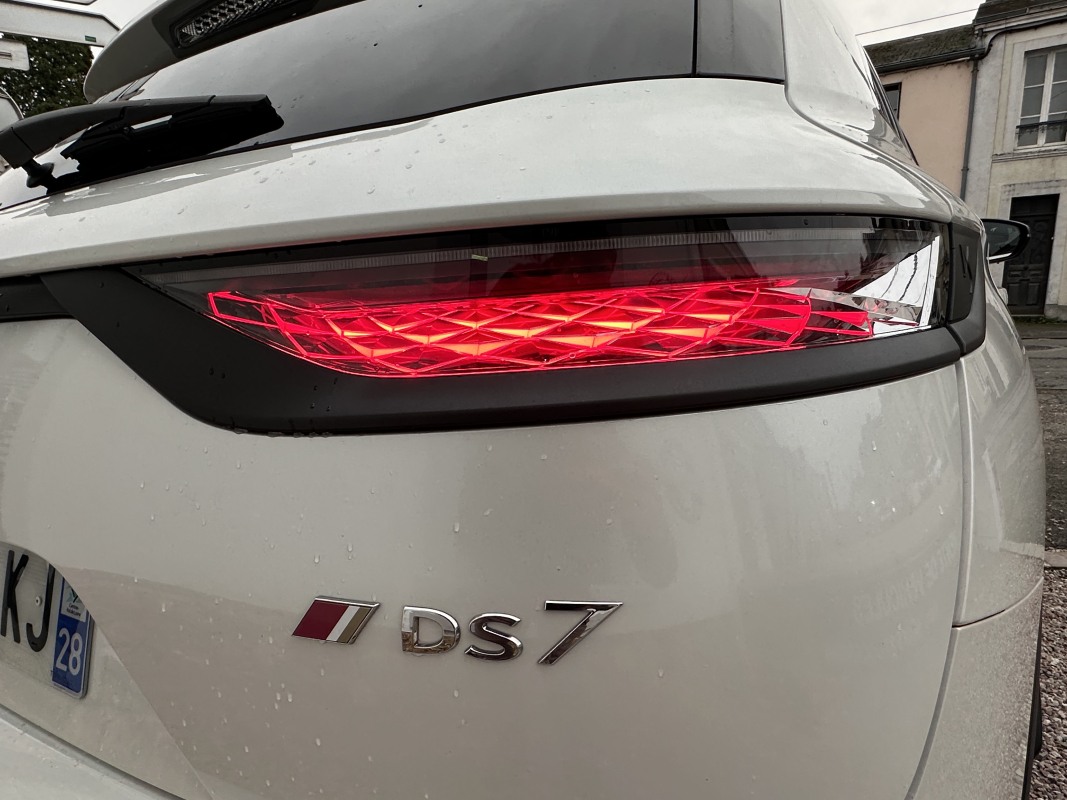 DS DS 7 — 27