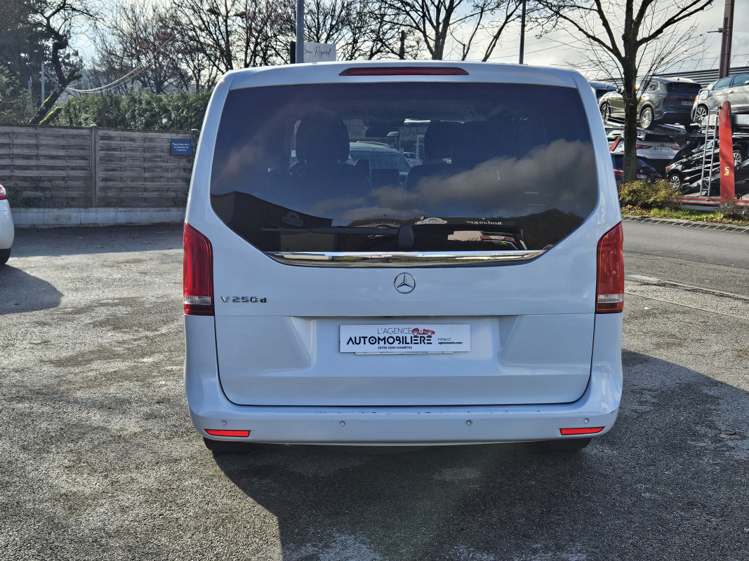Mercedes Classe V — 13