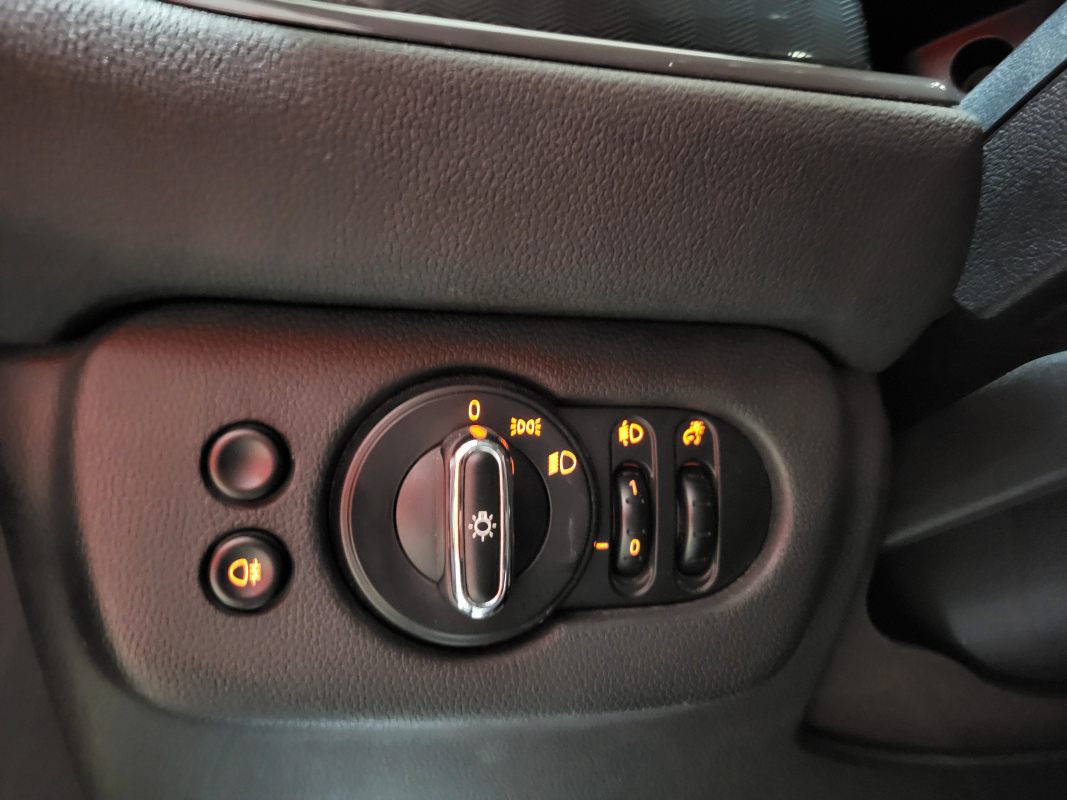 Mini Clubman — 25