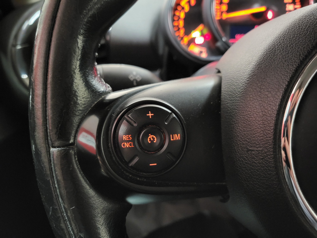Mini Clubman — 23
