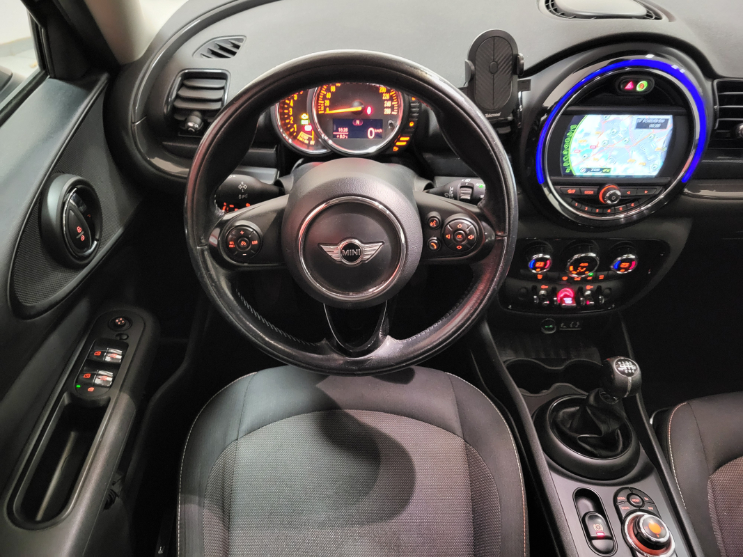 Mini Clubman — 22