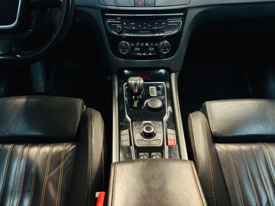 Peugeot 508 SW — 12