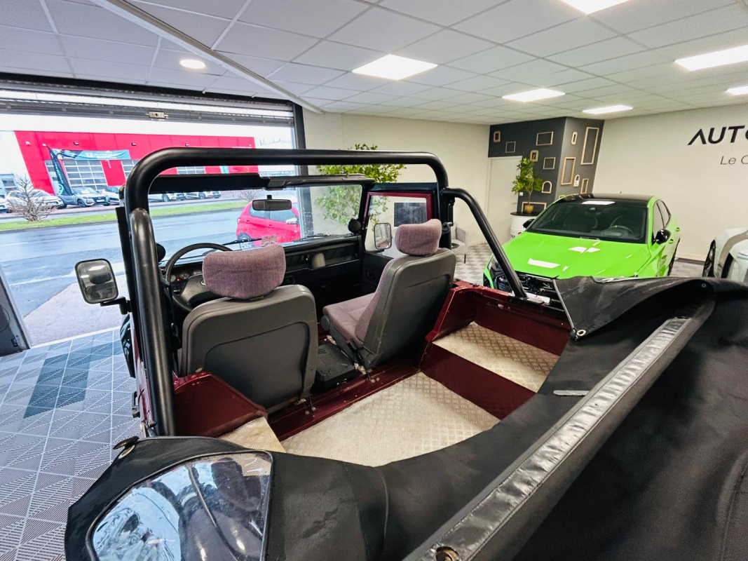 Land Rover Defender — 28