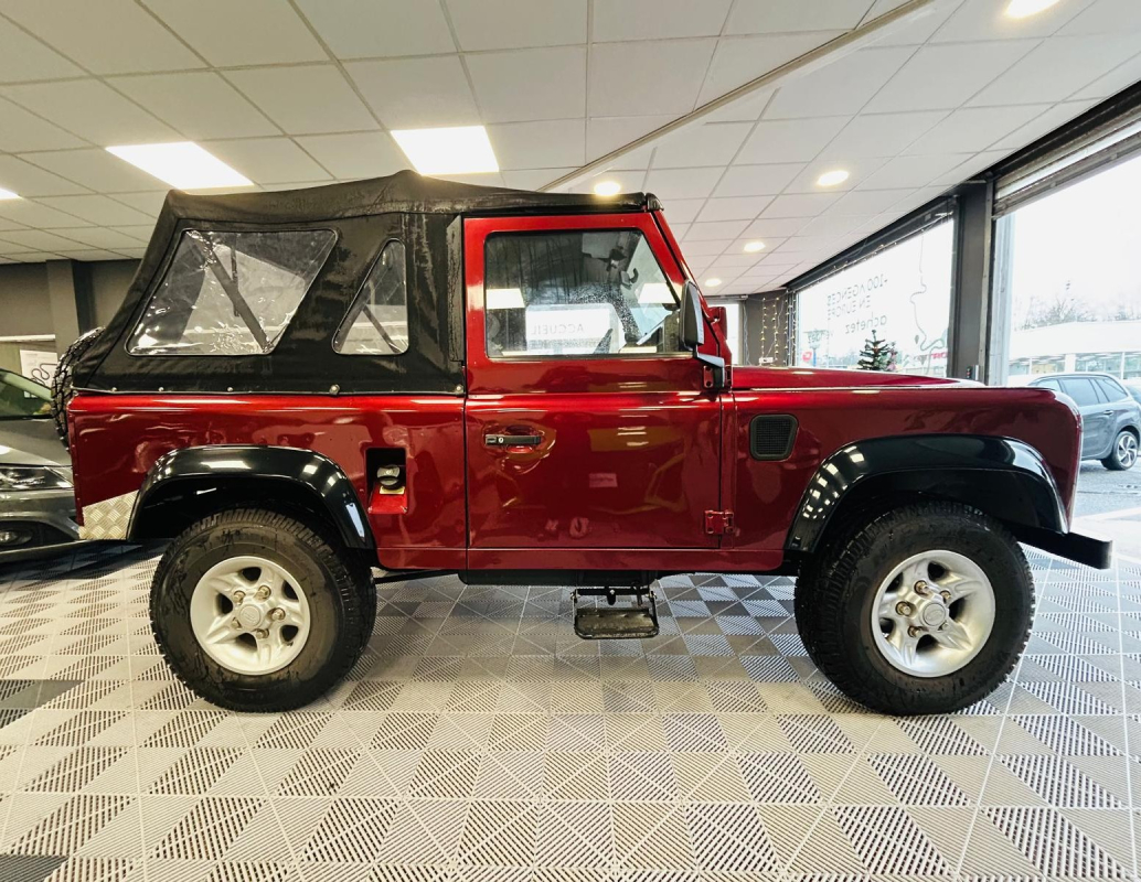 Land Rover Defender — 8