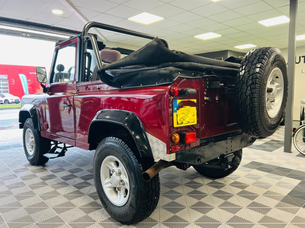 Land Rover Defender — 11