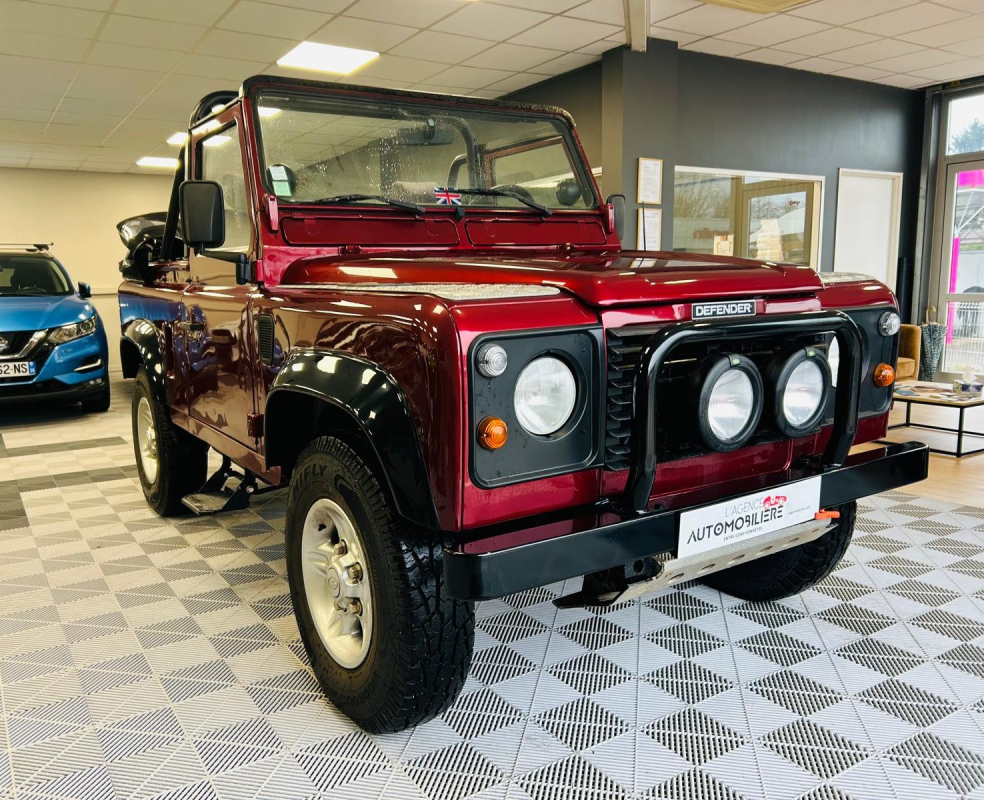Land Rover Defender — 5