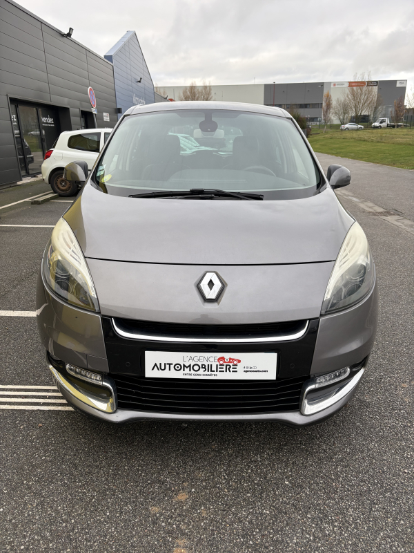 Renault Scenic — 3