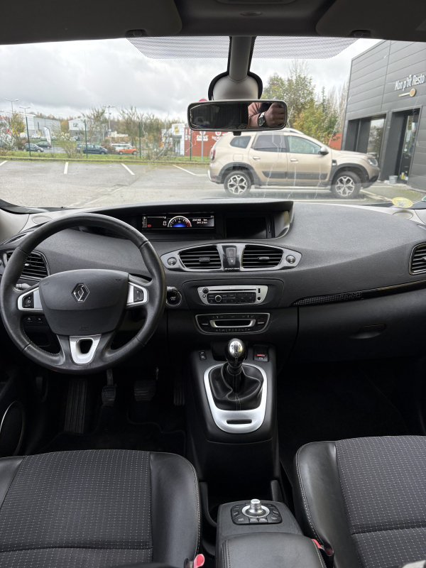 Renault Scenic — 13