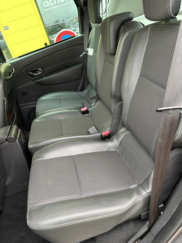 Renault Scenic — 11