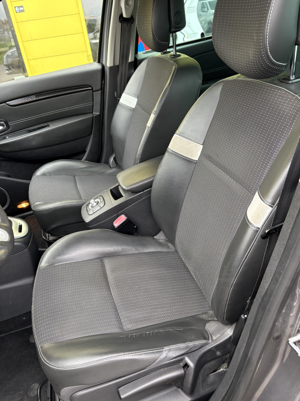 Renault Scenic — 10