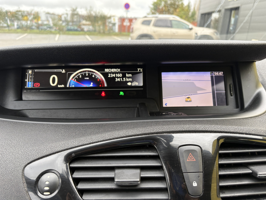 Renault Scenic — 15