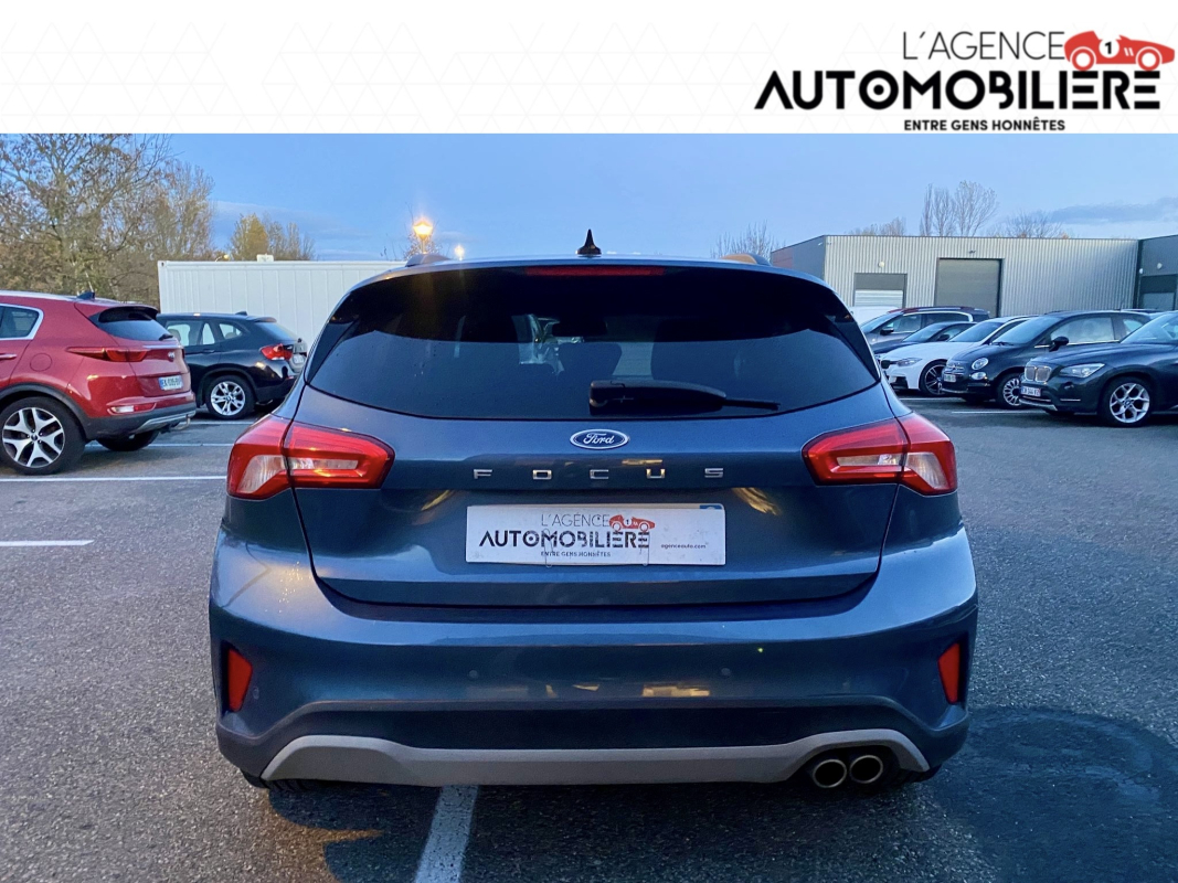 Ford Focus — 4