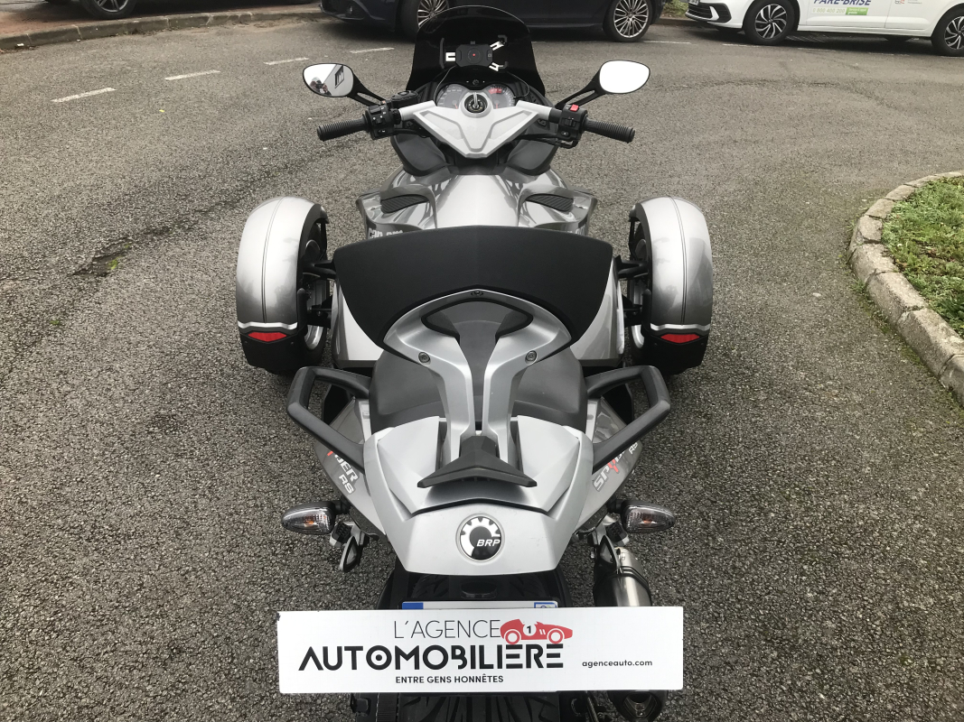 Can-Am Spyder — 5