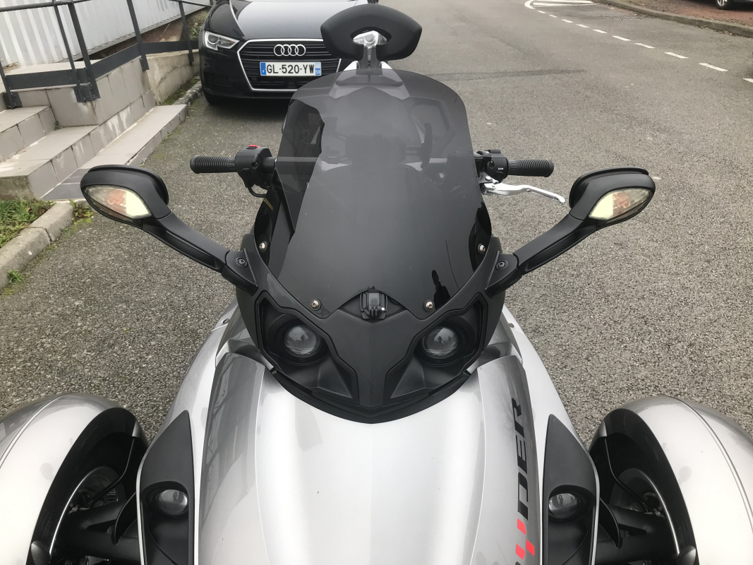 Can-Am Spyder — 11