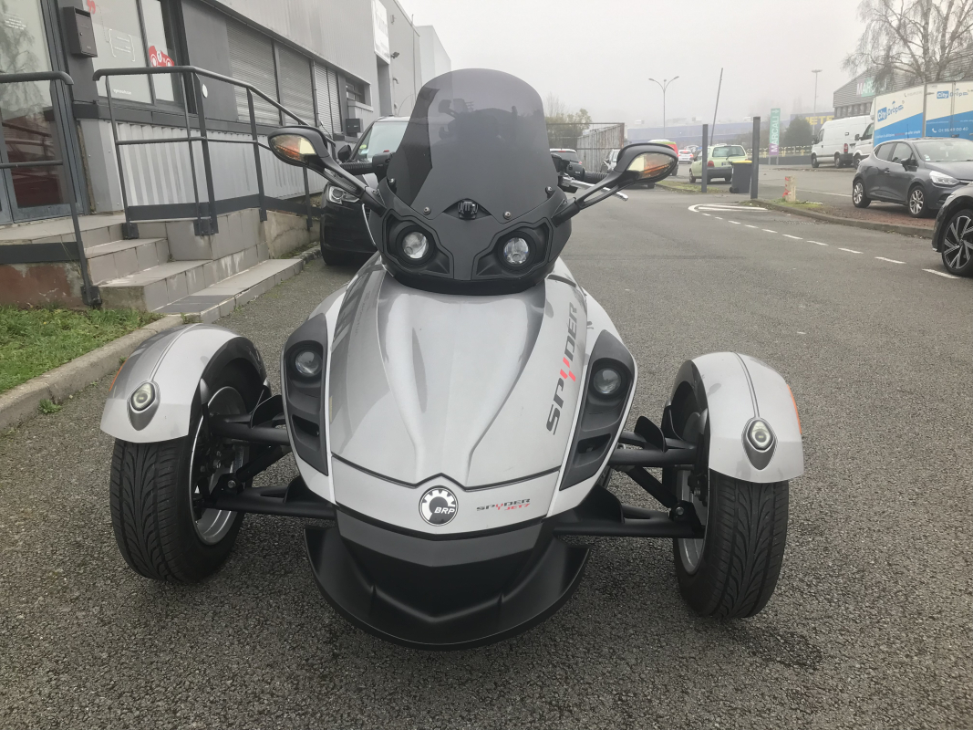 Can-Am Spyder — 9